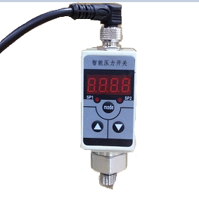 如何連接安裝和更換測試壓力開關？