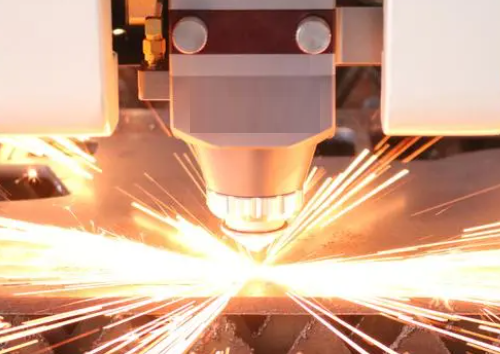 什么功率的激光切割機(jī)好，如何選擇精度合適的激光切割機(jī)？(圖1)