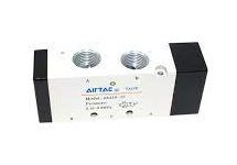 正確地連接兩位三通電磁閥運(yùn)轉(zhuǎn)，兩位三通電磁閥的接線方法(圖1)